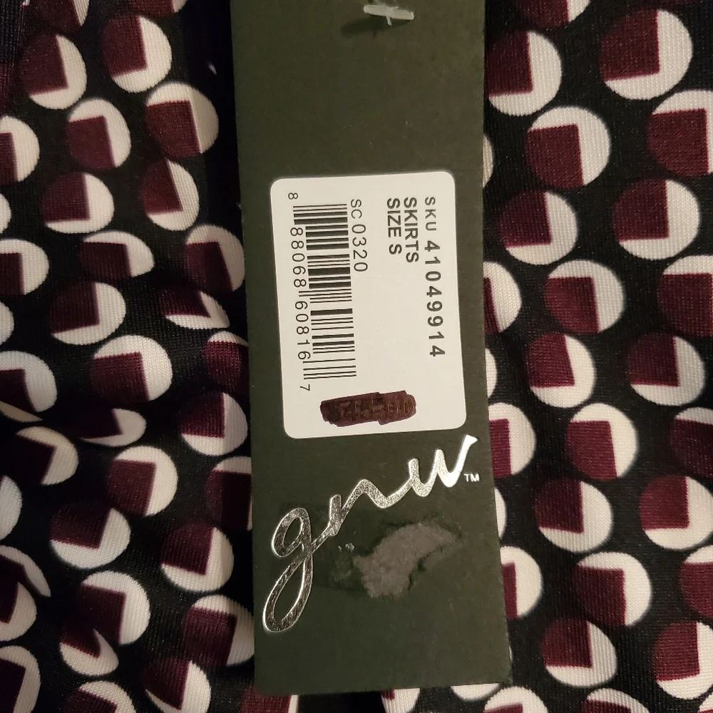 GNW NWT Skirt Flair Black White Red Womens Size S - Picture 9 of 9
